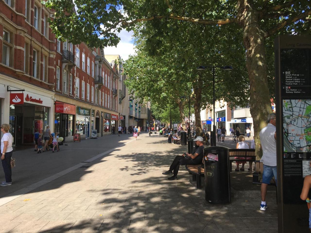 Fantastic Hampton Centre Stay Peterborough Bagian luar foto